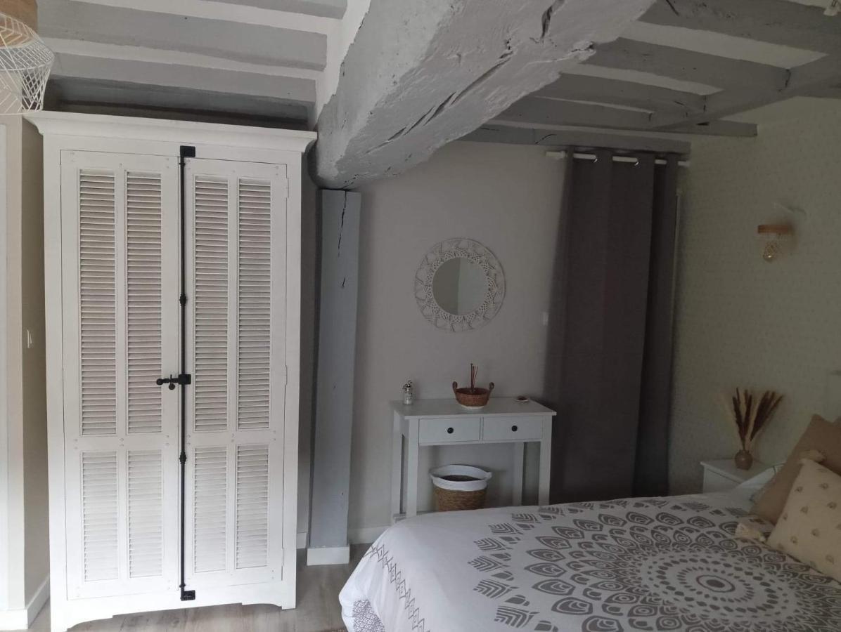 Chambre D'Hote Familiale De La Maison Bleue Lanvallay ภายนอก รูปภาพ